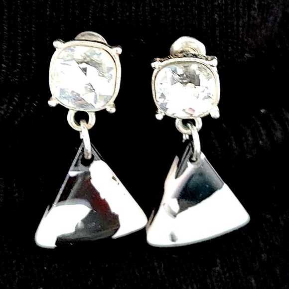 Vintage Lightweight Rhinestone Acrylic Black, Grey/Pinkish White Dangle Earrings - Picture 2 of 8
